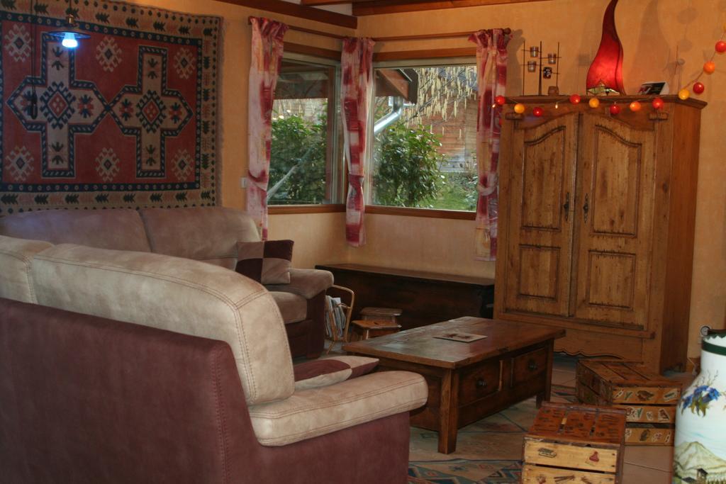 Chambre D'Hotes "Les Crets" Mercury Luaran gambar